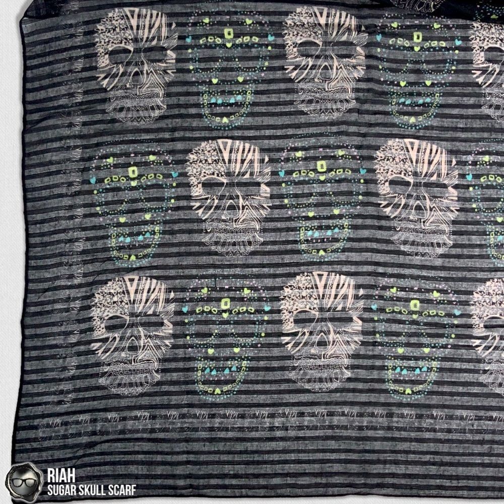 LIGHTWEIGHT GAUZY SUGAR SKULL PRINT SCARF WRAP SHAWL IN BLACK HALLOWEEN MUERTOS - Picture 6 of 12
